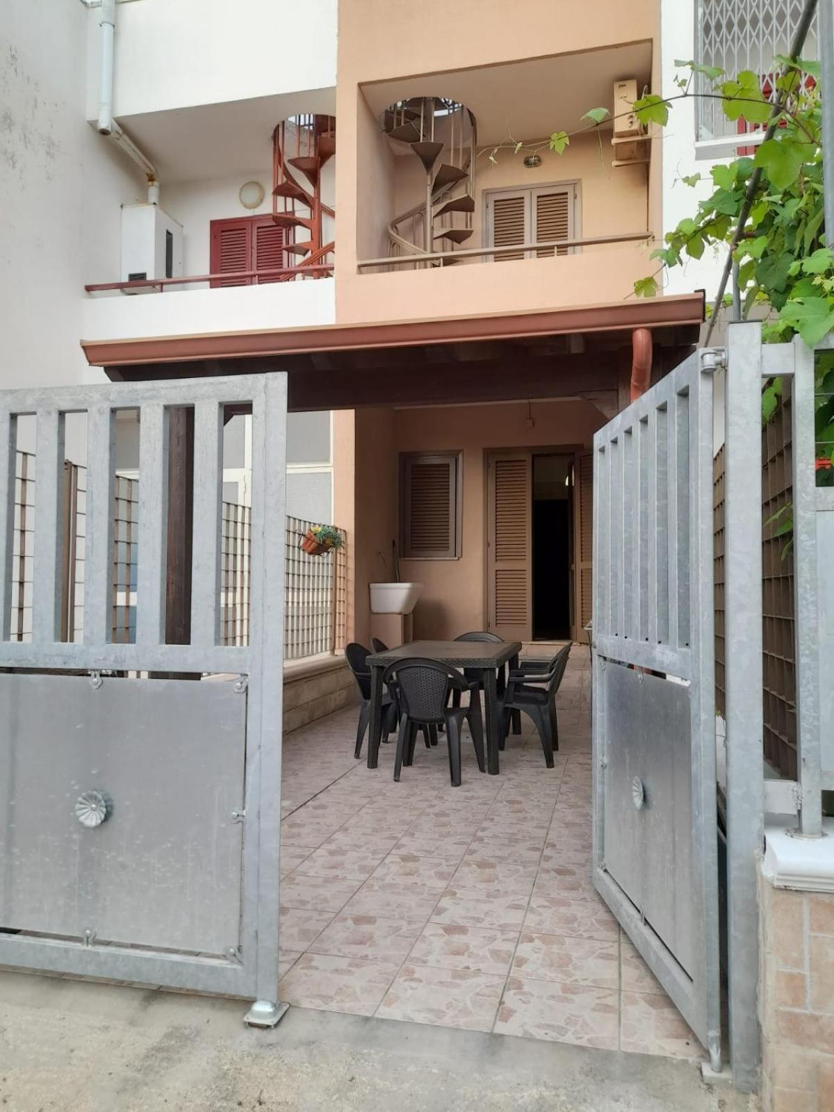 Caravaggio Apartment Porto Cesareo Εξωτερικό φωτογραφία